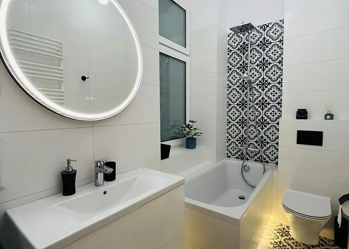 Апартаменты Tajemniczy Ogrod - Secret Garden - Self Check-in 24h Вроцлав